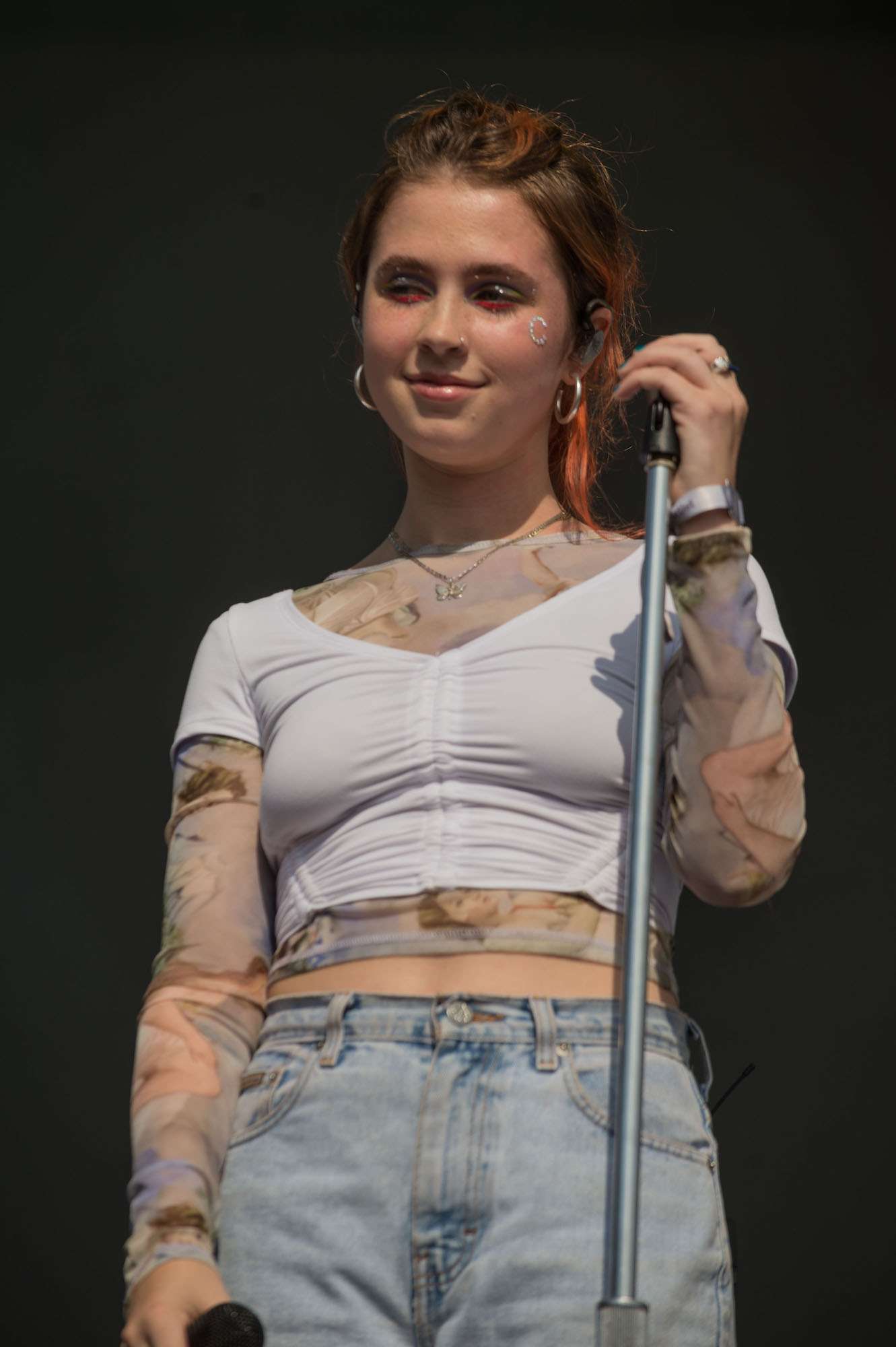 Clairo Live at Pitchfork [GALLERY] 3