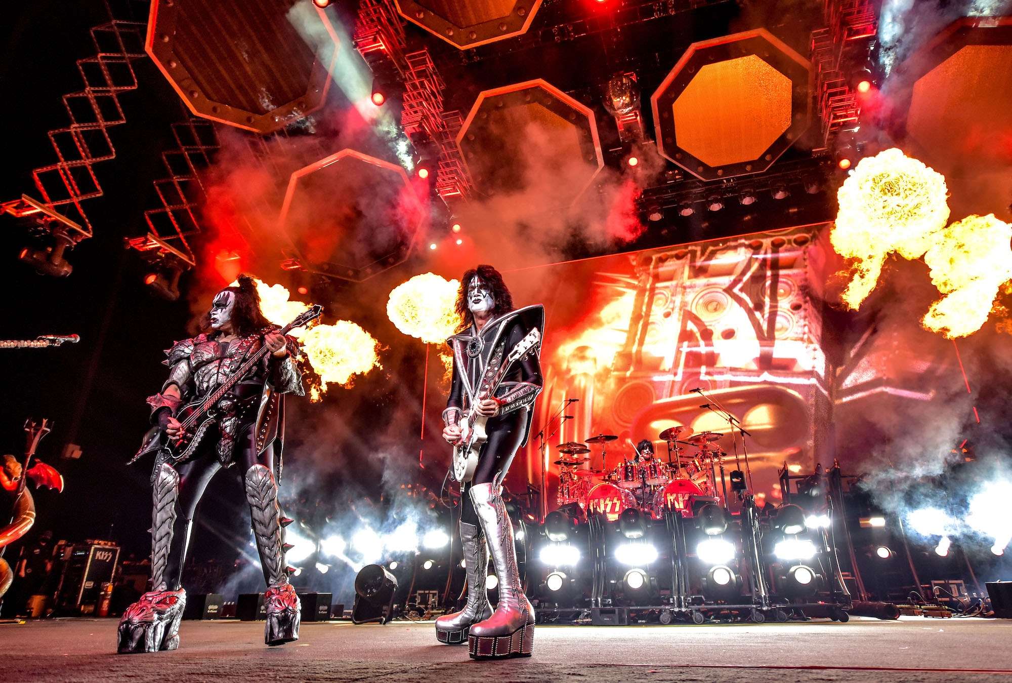 KISS Live at Hollywood Casino Amphitheatre [GALLERY] 24