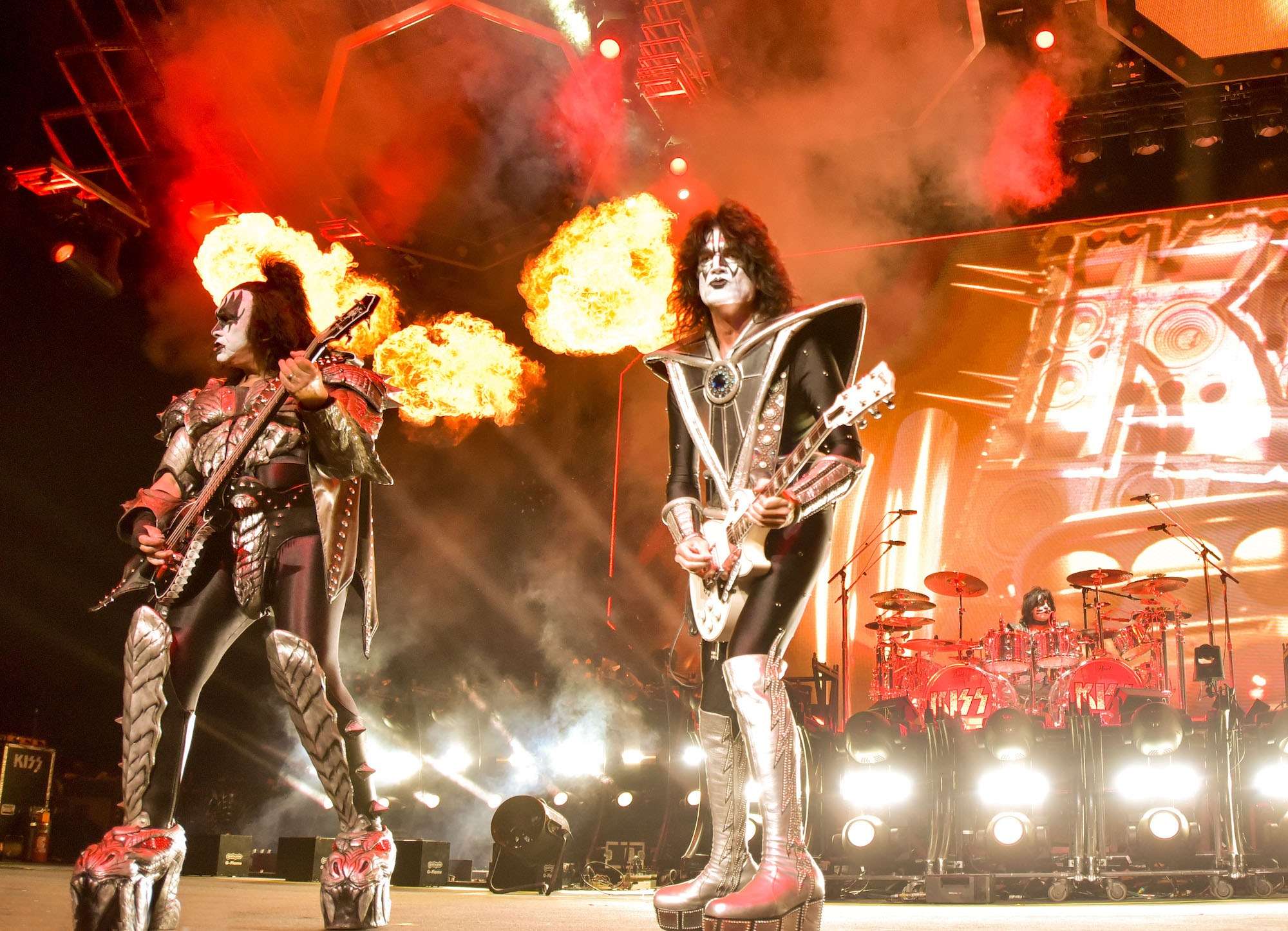 KISS Live at Hollywood Casino Amphitheatre [GALLERY] 25