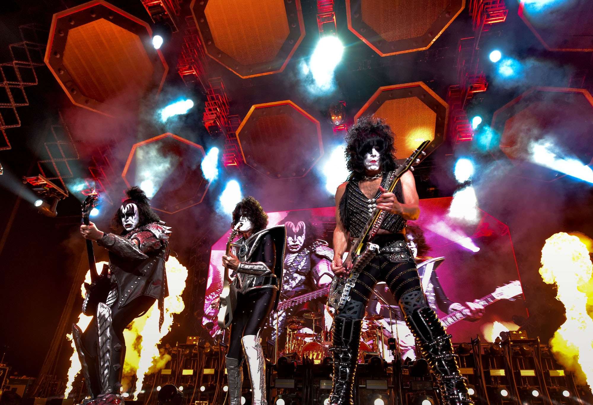 KISS Live at Hollywood Casino Amphitheatre [GALLERY] 26