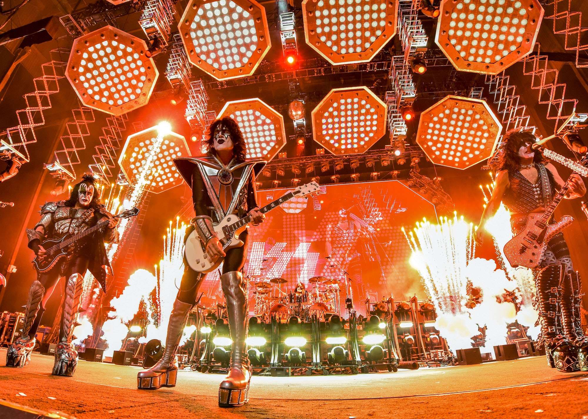 KISS Live at Hollywood Casino Amphitheatre [GALLERY] 34