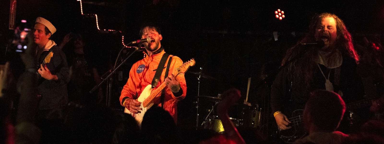 Wavves Live at Subterranean [GALLERY] - Chicago Music Guide