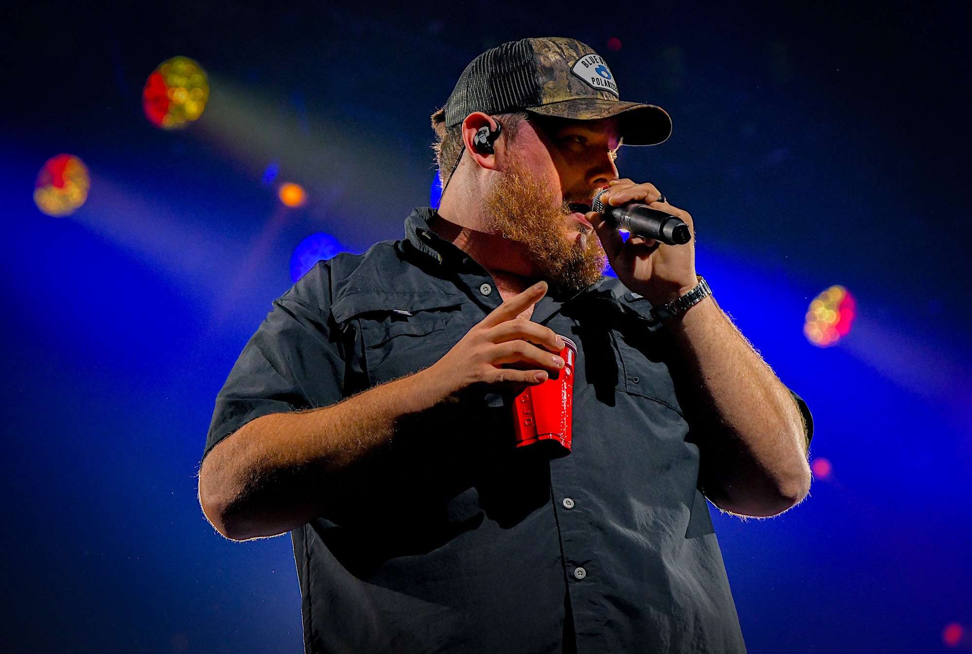 Luke Combs Live at United Center [GALLERY] 10