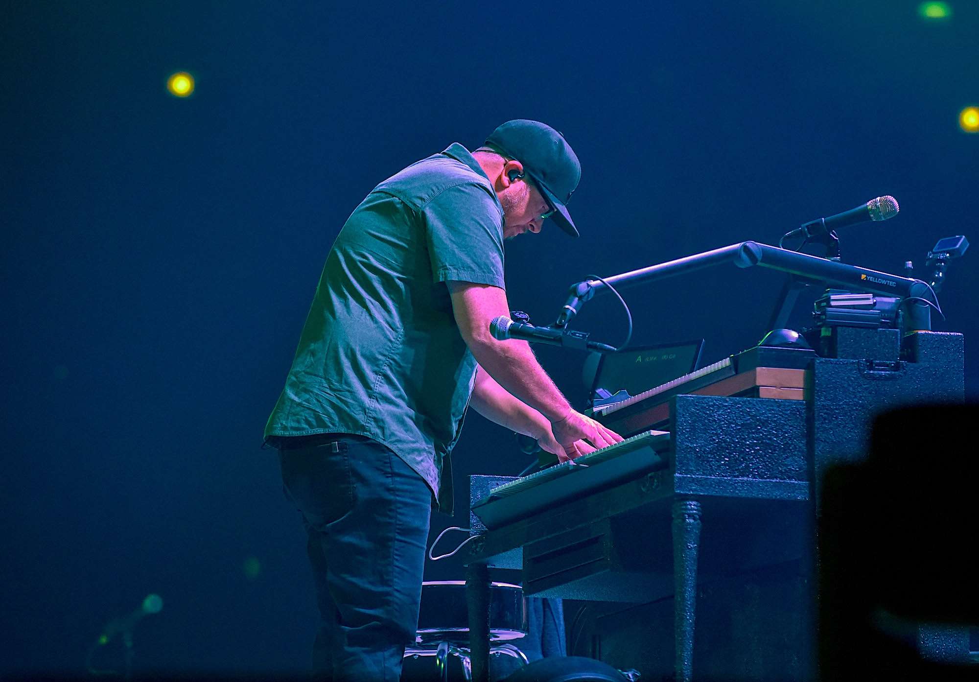 Luke Combs Live at United Center [GALLERY] 19