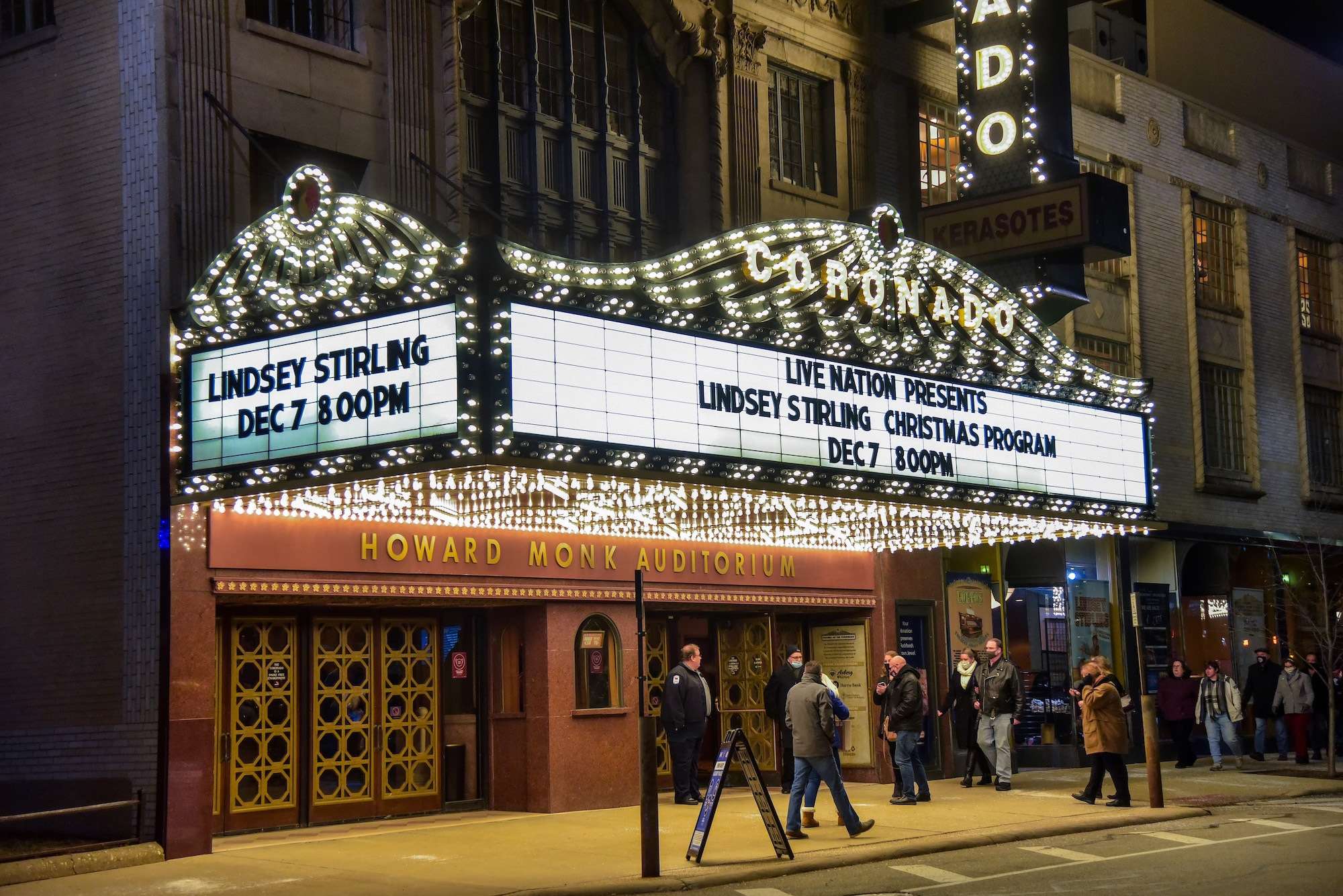 Lindsey Stirling Live at Coronado Performing Arts Center [GALLERY] 15