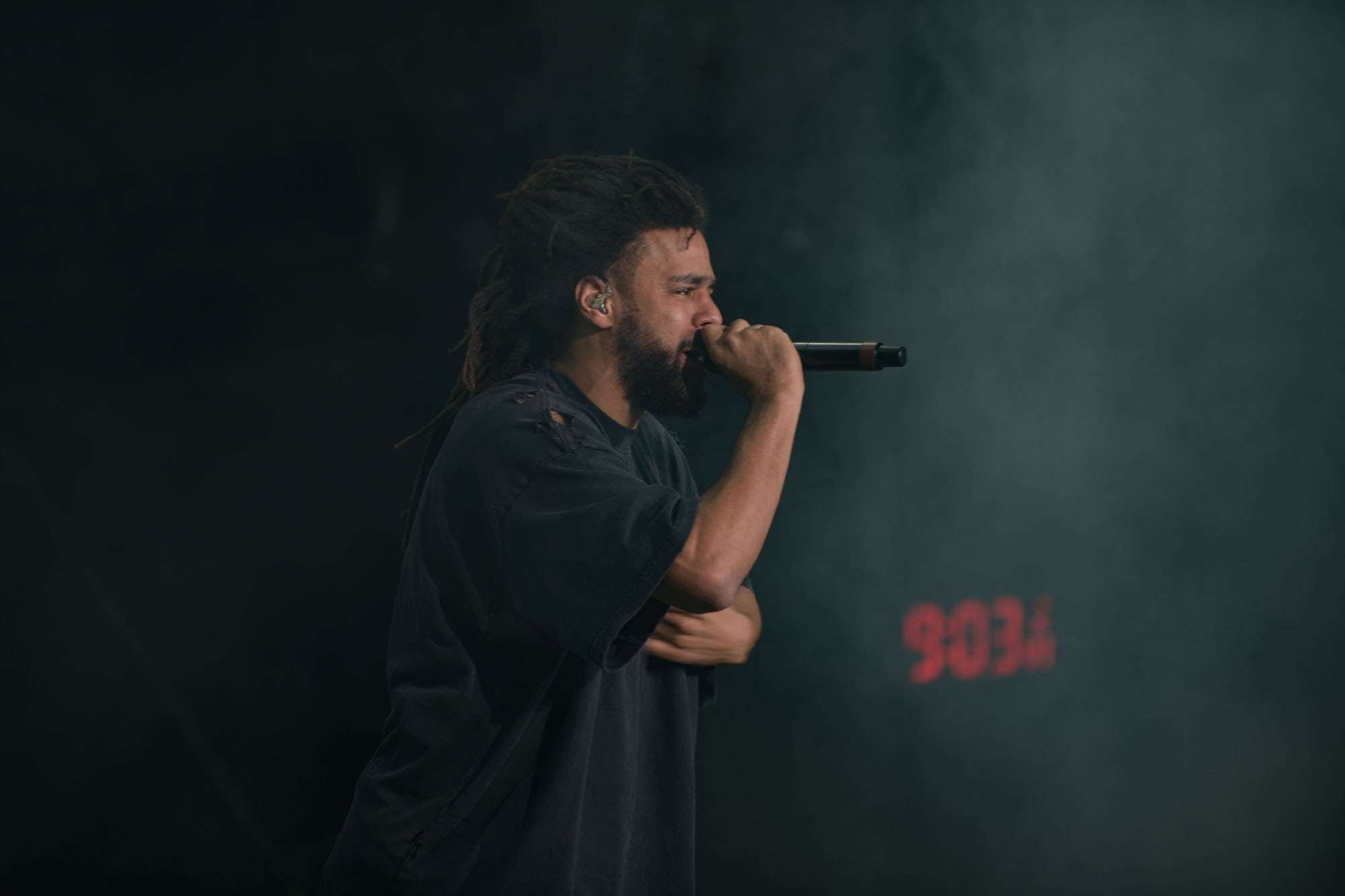 J Cole Live at Lollapalooza [GALLERY] 1