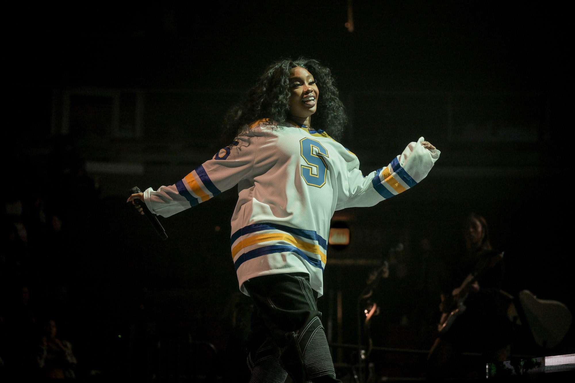 SZA Live at United Center [GALLERY] 14