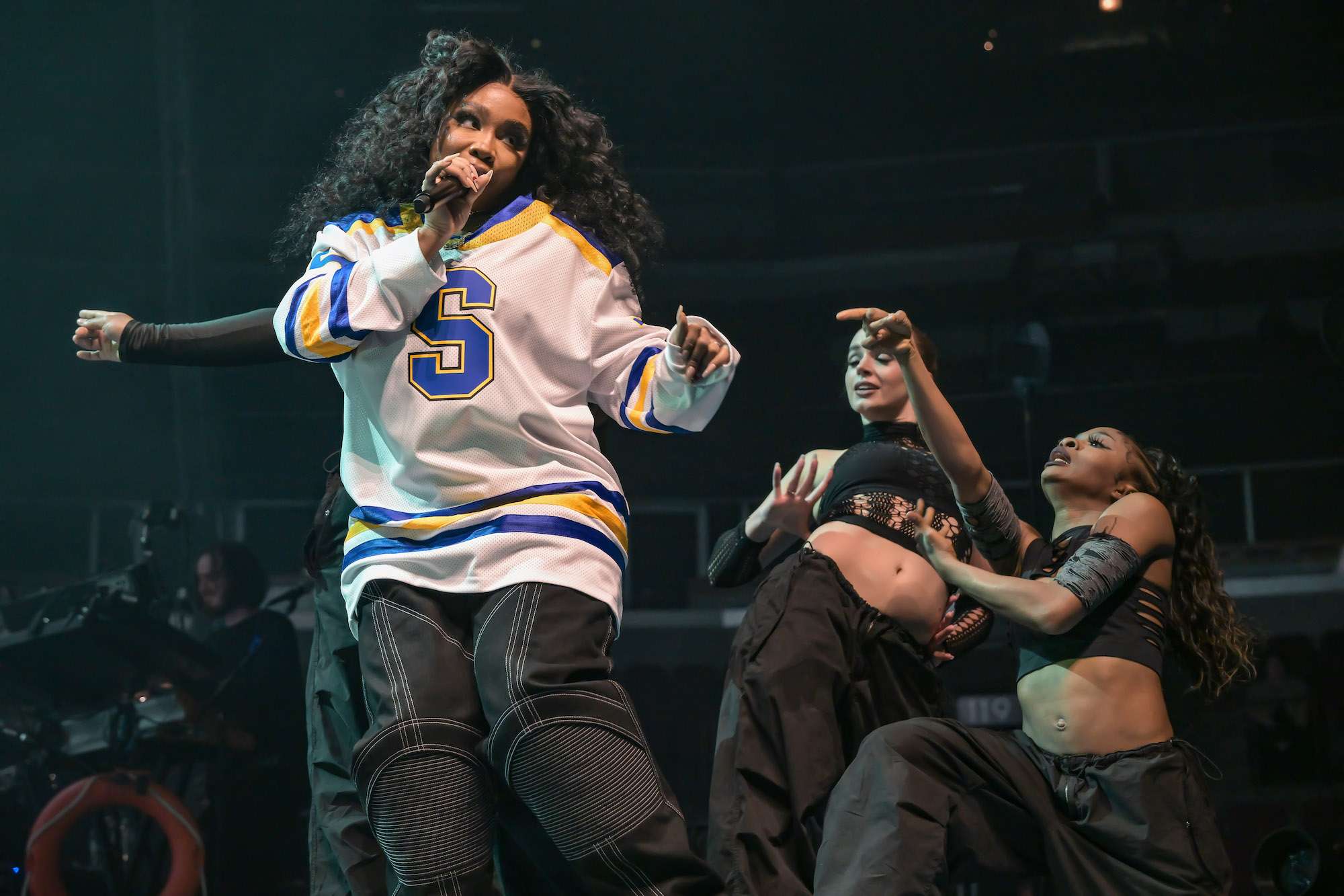 SZA Live at United Center [GALLERY] 20