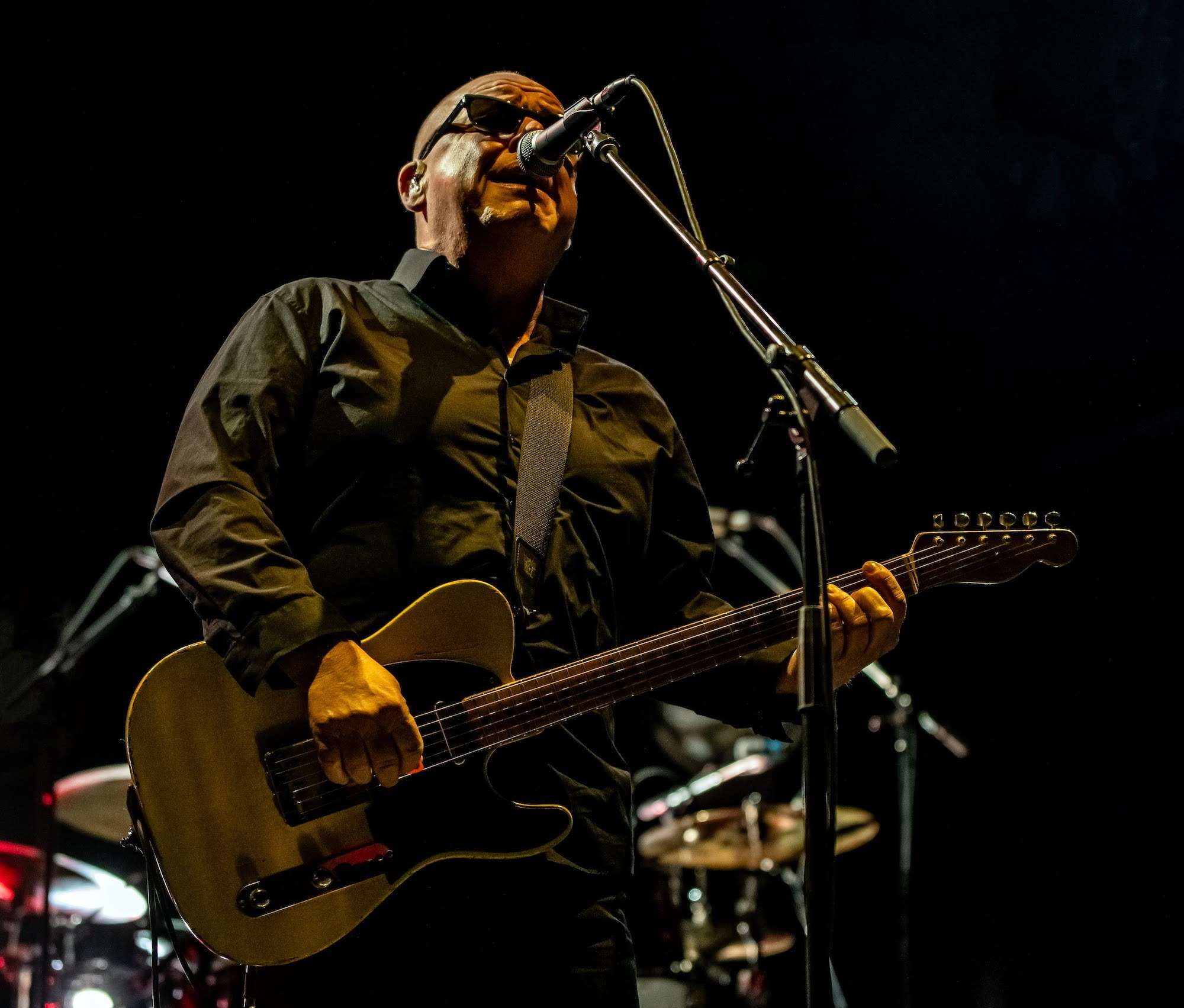 A Night with the Pixies: Punk Vibes and a Supermoon Glow 2