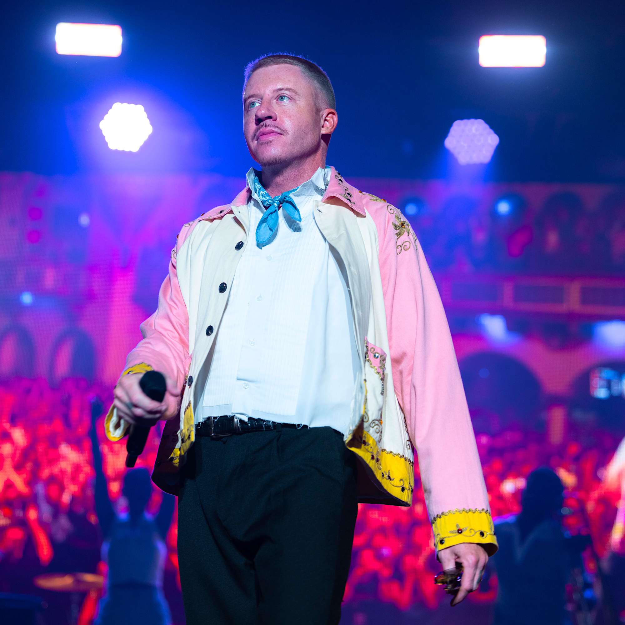 Macklemore's High-Energy Concert Leaves Chicago Wanting More 27