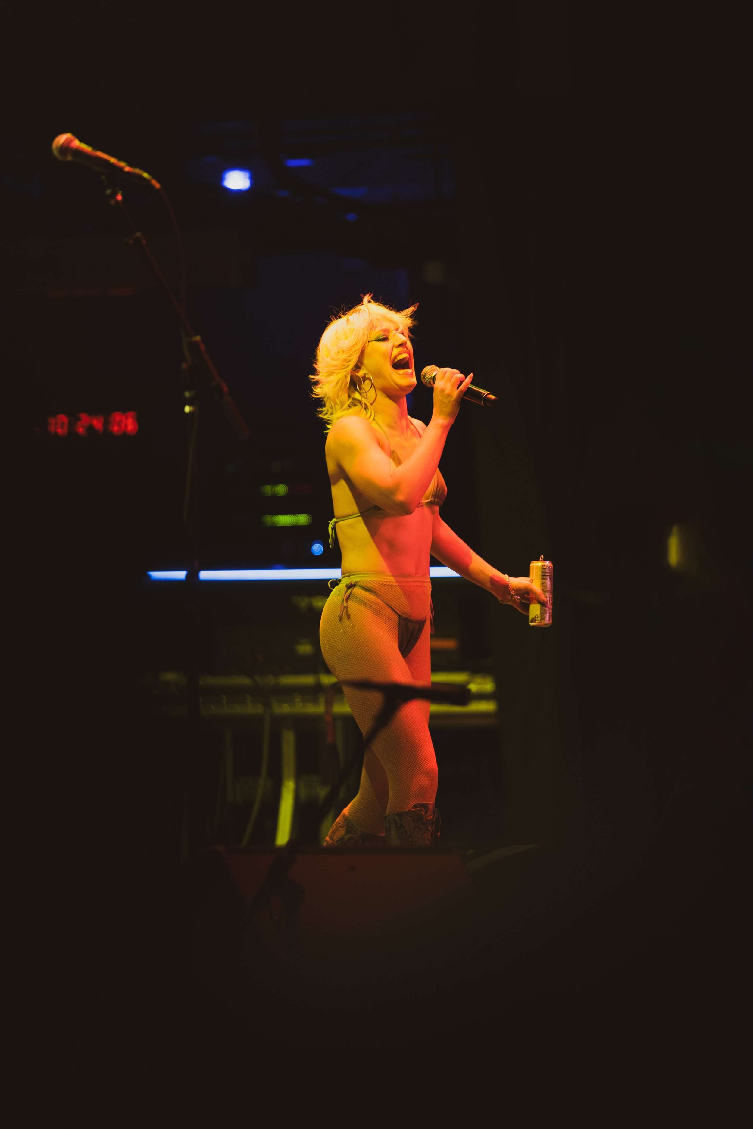 Amyl And The Sniffers Live at Salt Shed [GALLERY] 13