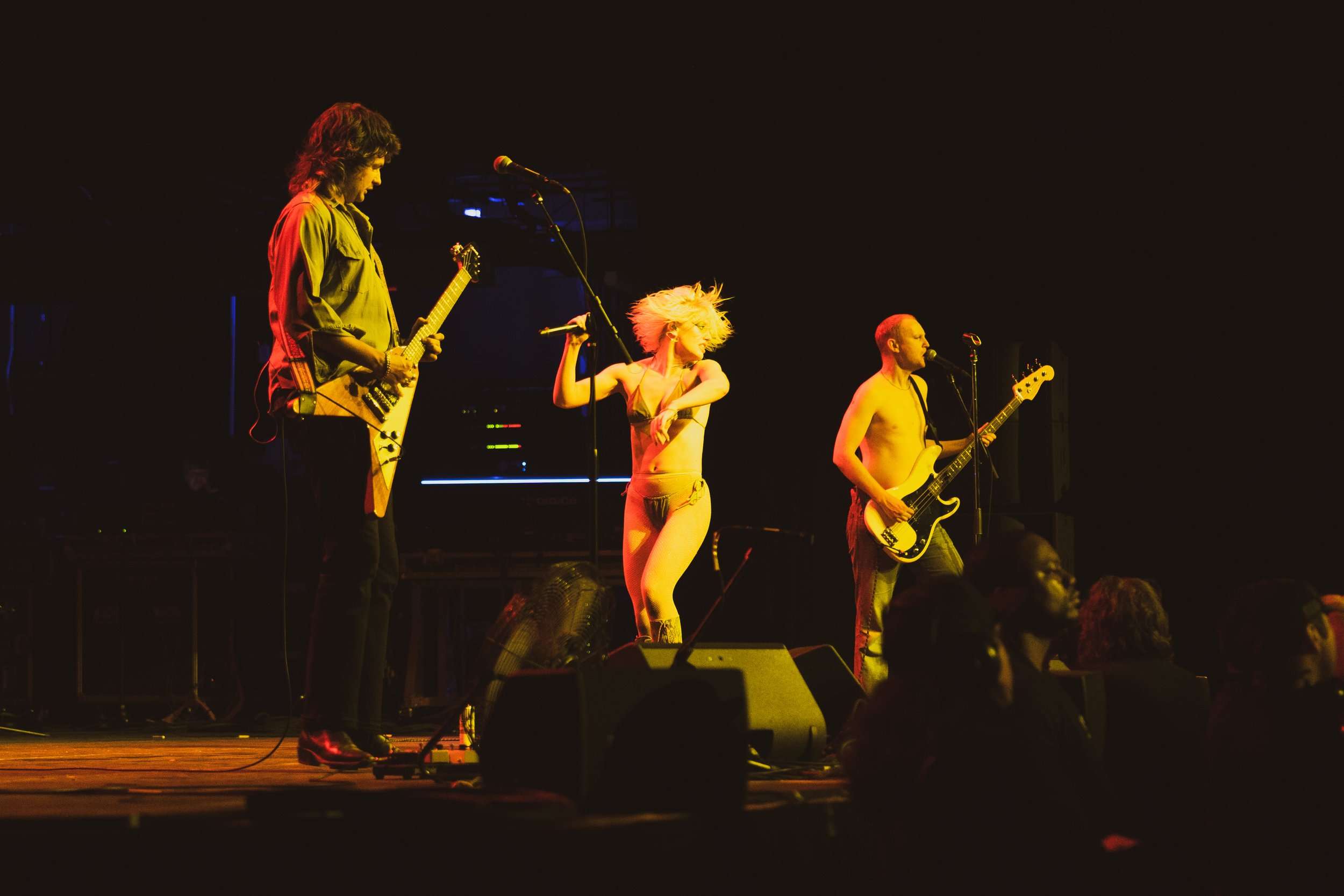 Amyl And The Sniffers Live at Salt Shed [GALLERY] 5